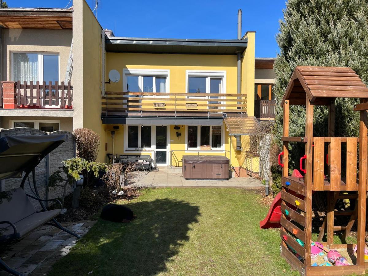 فيلا Mariánské Lázněفي Wellness House Ladova Street المظهر الخارجي الصورة